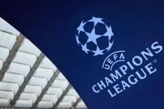 曼城新赛季表现出色，林德斯和右后卫问题成焦点